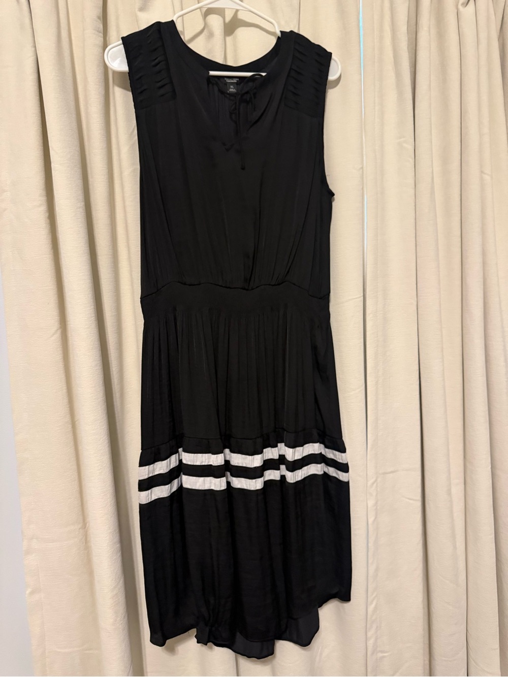 Simply Vera Vera Wang Black Midi Dress with White Stripes